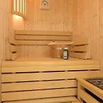 Beachhouse Bansin App 04 *